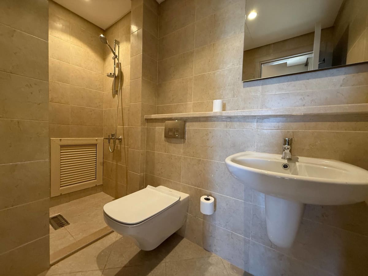 Private 6 BR Villa with Jacuzzi — Hurghada