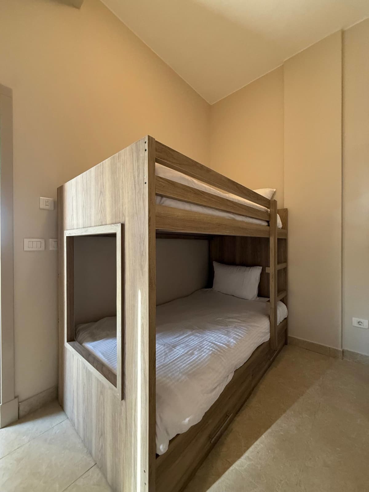 Private 6 BR Villa with Jacuzzi — Hurghada