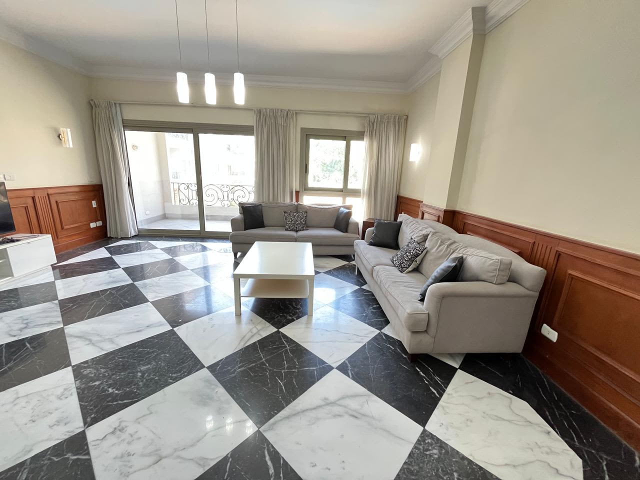 Modern 4 Bedroom Apartment in Maadi