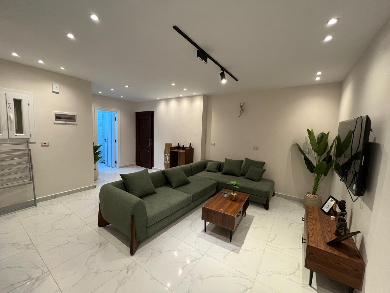 Brand New Apartment For Rent In Zamalek|140m².