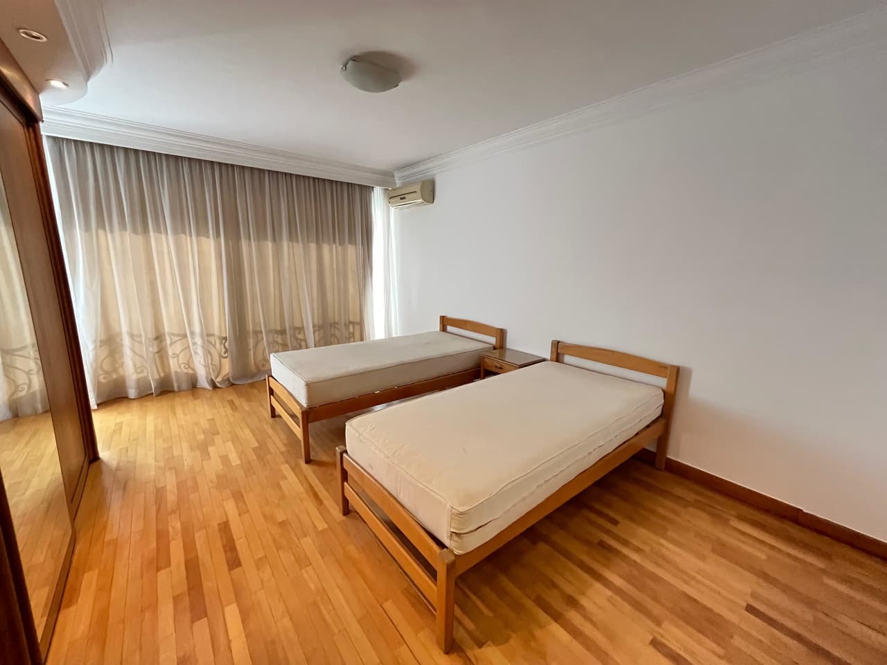 Modern 4-Bedroom Apartment with Garden & Pool in Maadi
