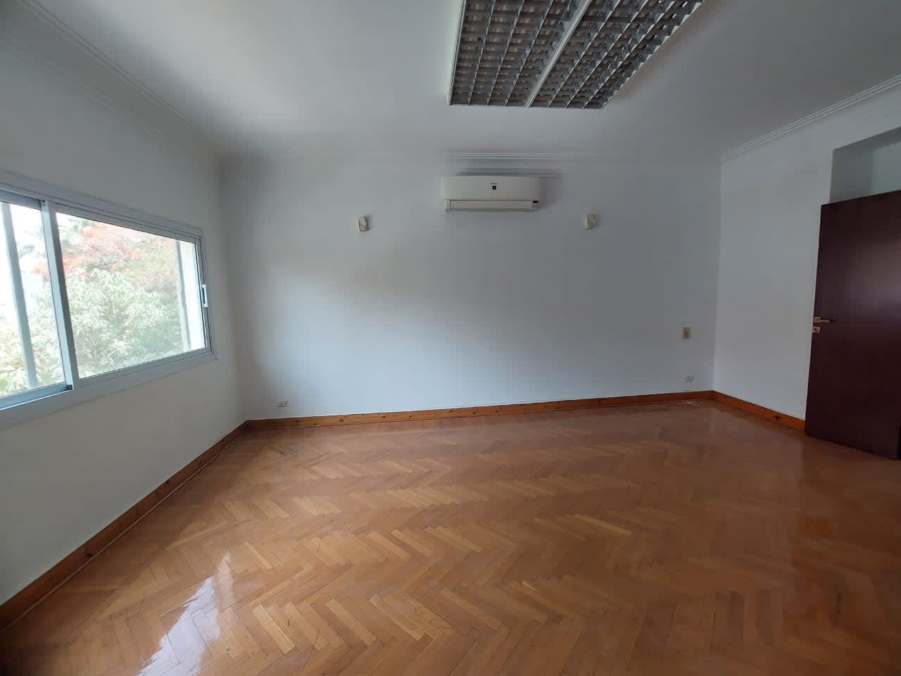 Semi Furnished Apartment in Maadi Sarayat|350Sqm.