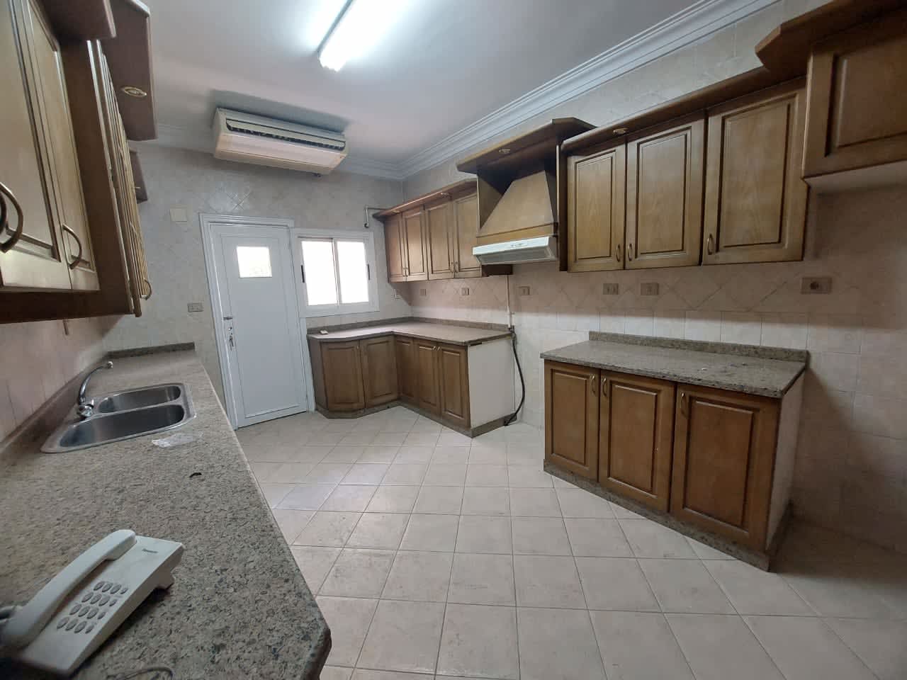 Semi Furnished Apartment in Maadi Sarayat|350Sqm.