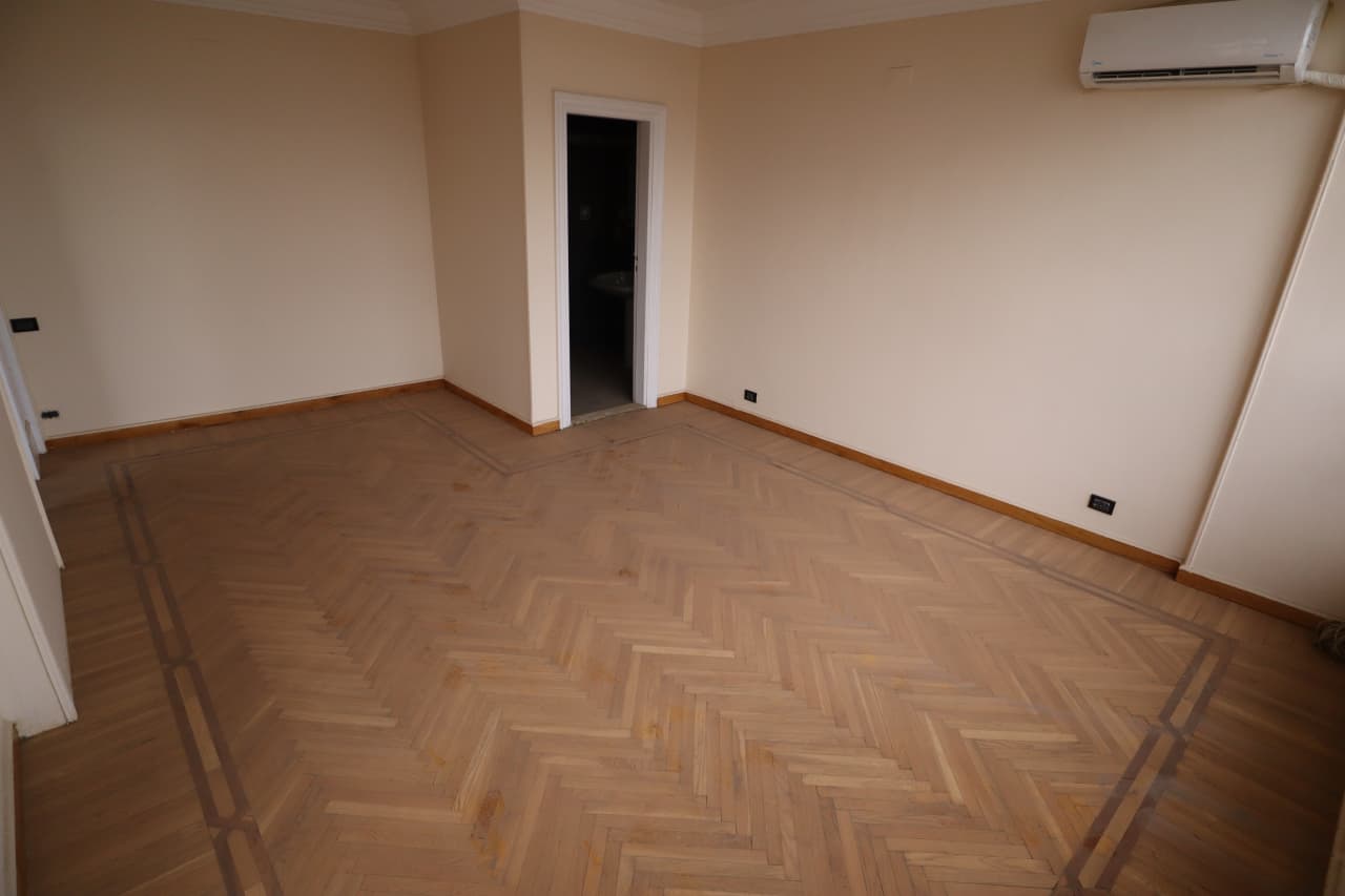 Unfurnished Apartment For Rent In Neighborhood Of Zamalek.