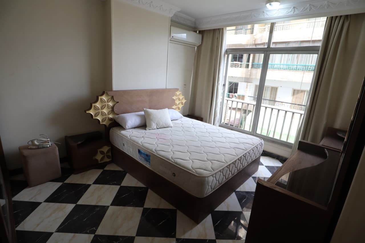 Furnished Apartment With Private Terrace In Zamalek