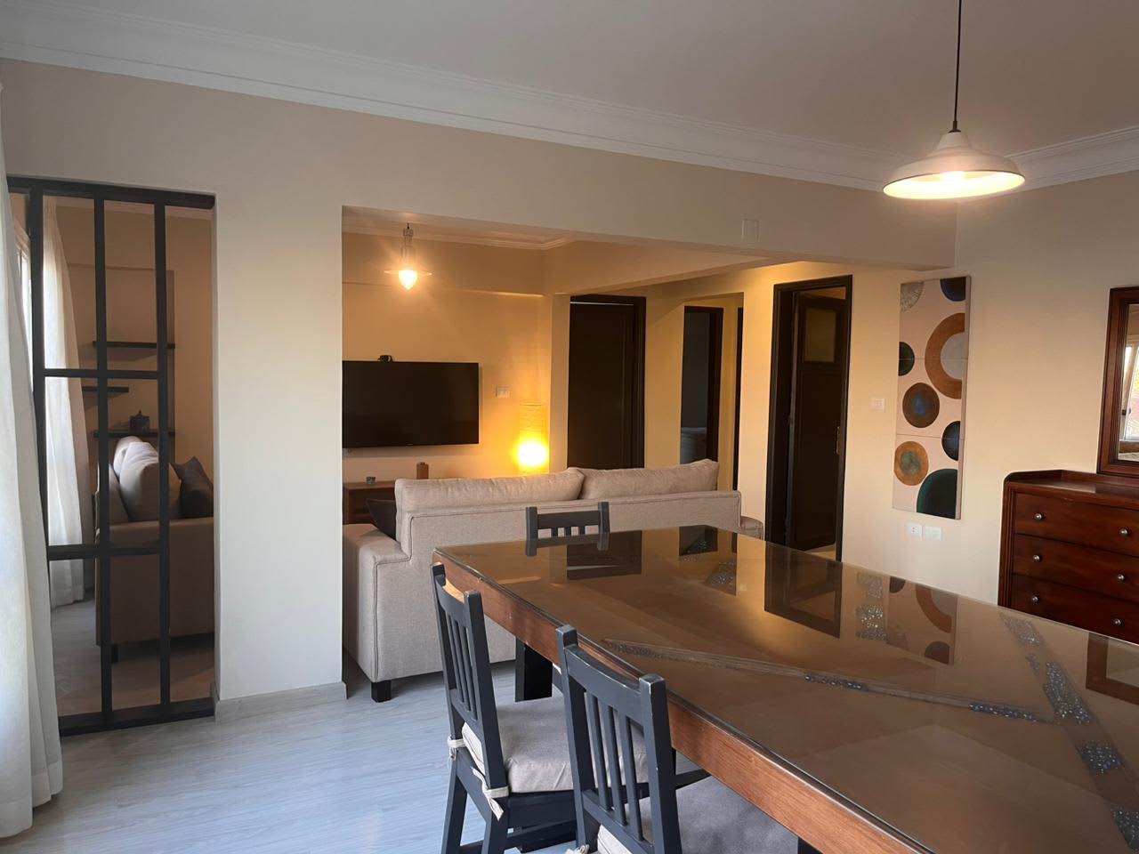 Elegant 2-Bedroom Home In Maadi Degla, In Cairo.
