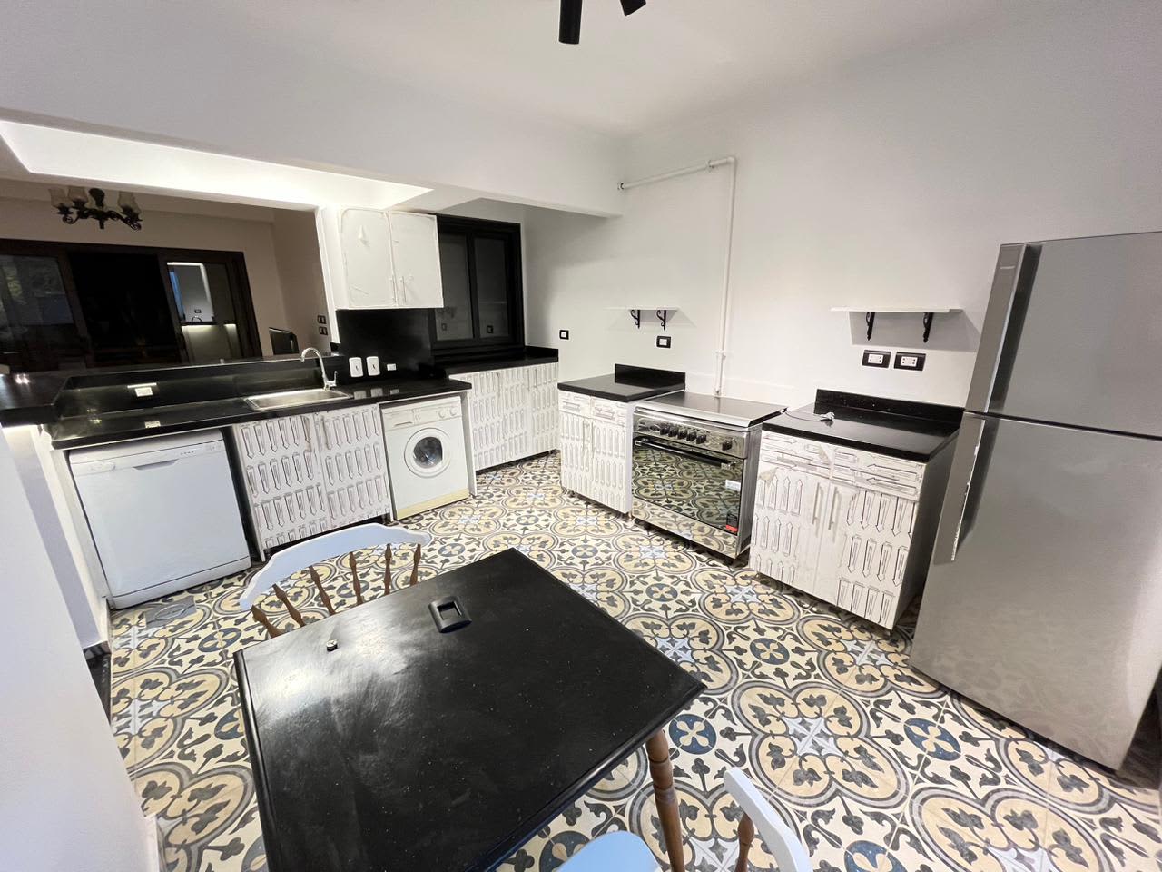 Prime Location Apartment in Sarayat El Maadi