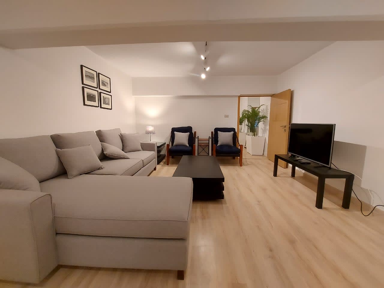 1 bedroom Apartment for rent in Abu El Feda