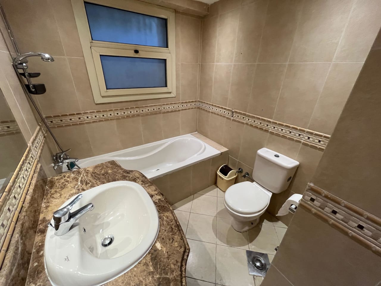 Furnished Apartment With Pool& Entrance In Maadi Saryat.