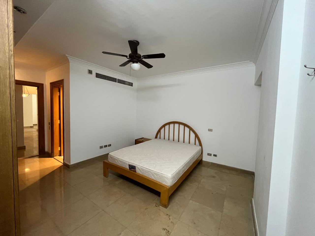 Furnished Apartment With Pool& Entrance In Maadi Saryat.