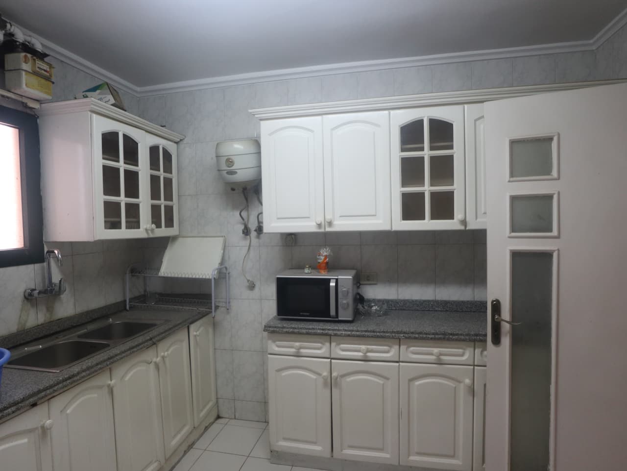 Comfortable Apartment with Balcony in Prime Location In Maadi 