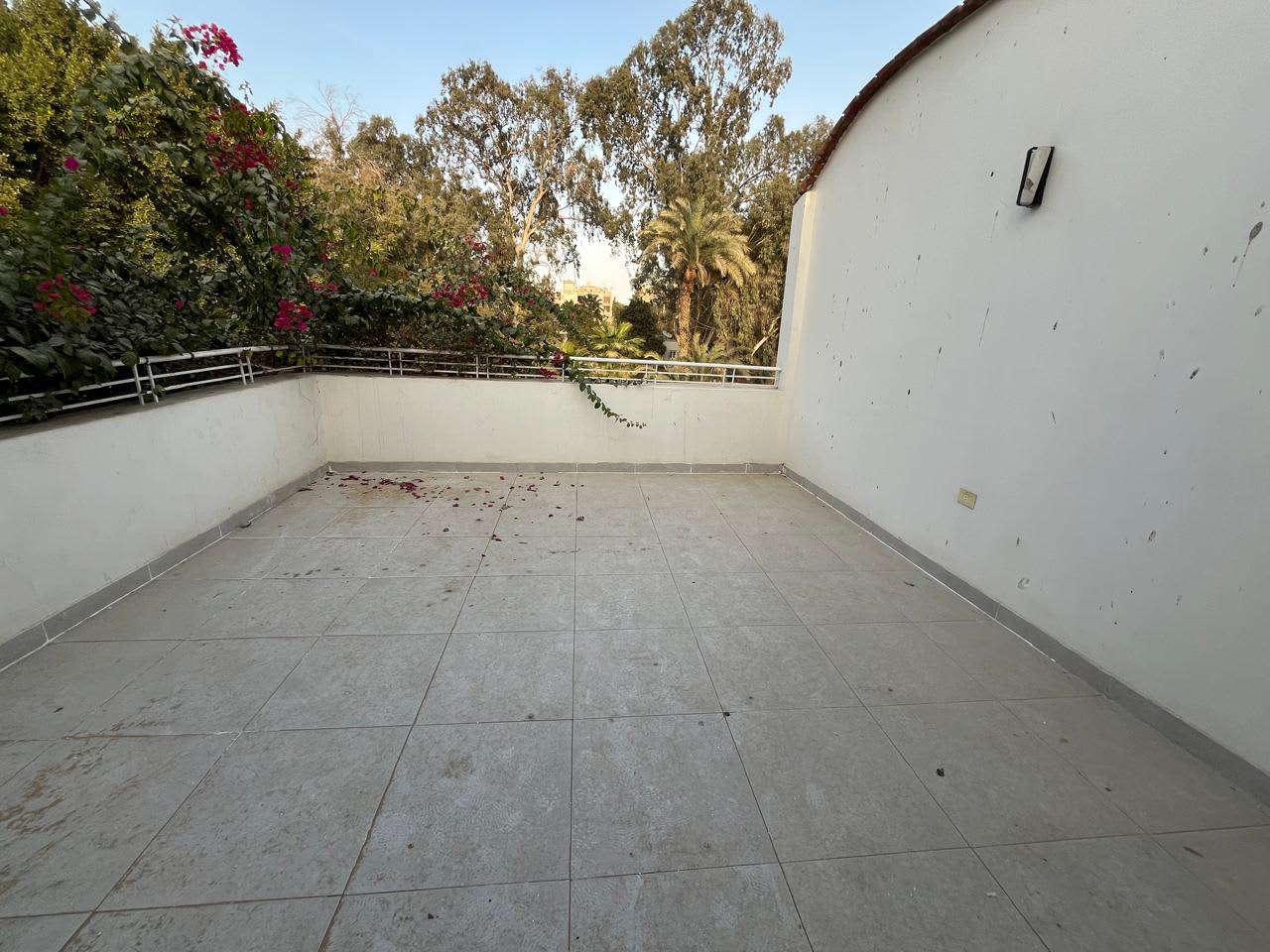 3 bedroom Penthouse for rent in Sarayat
