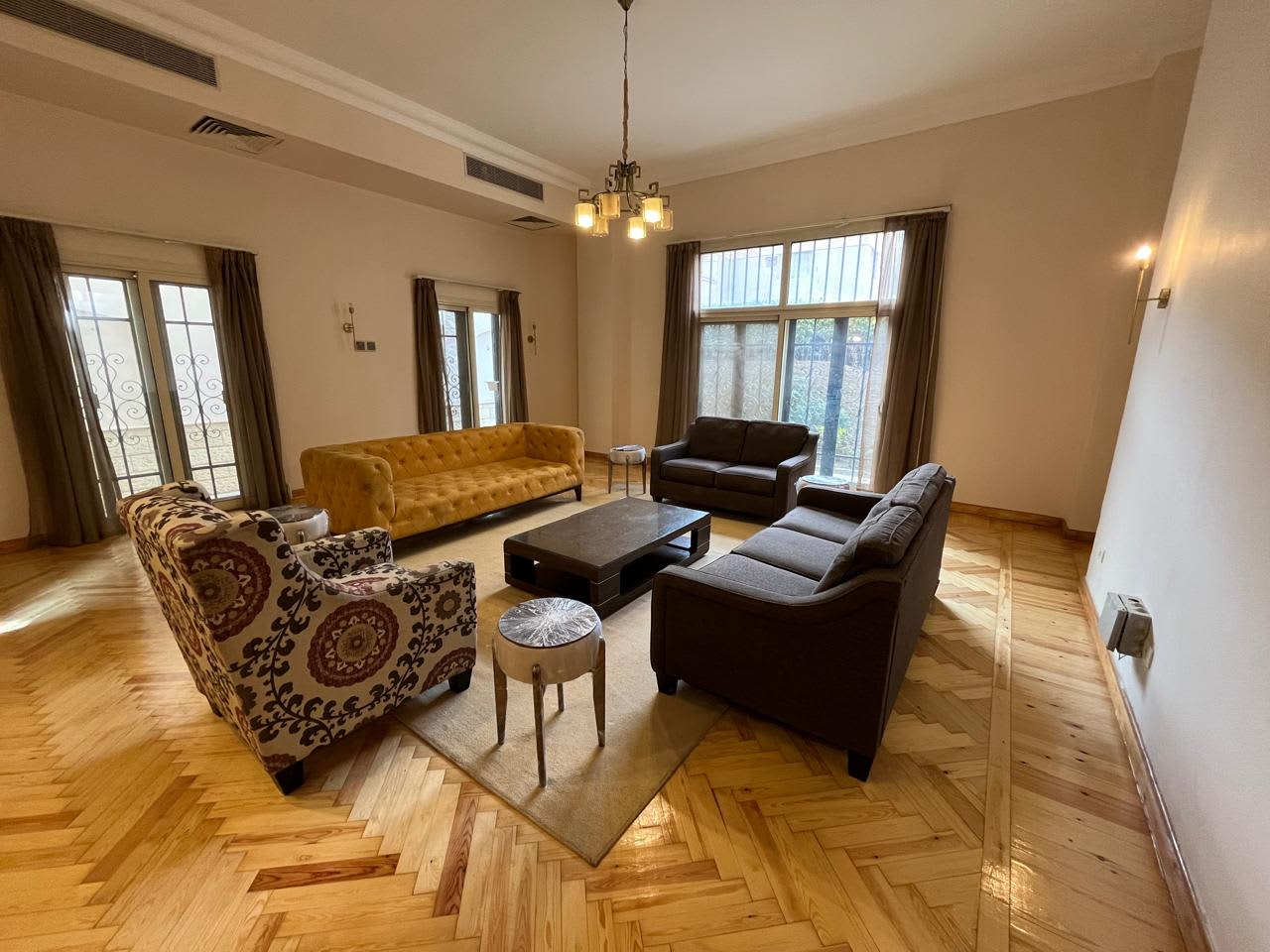 4 bedroom Apartment for rent in Sarayat