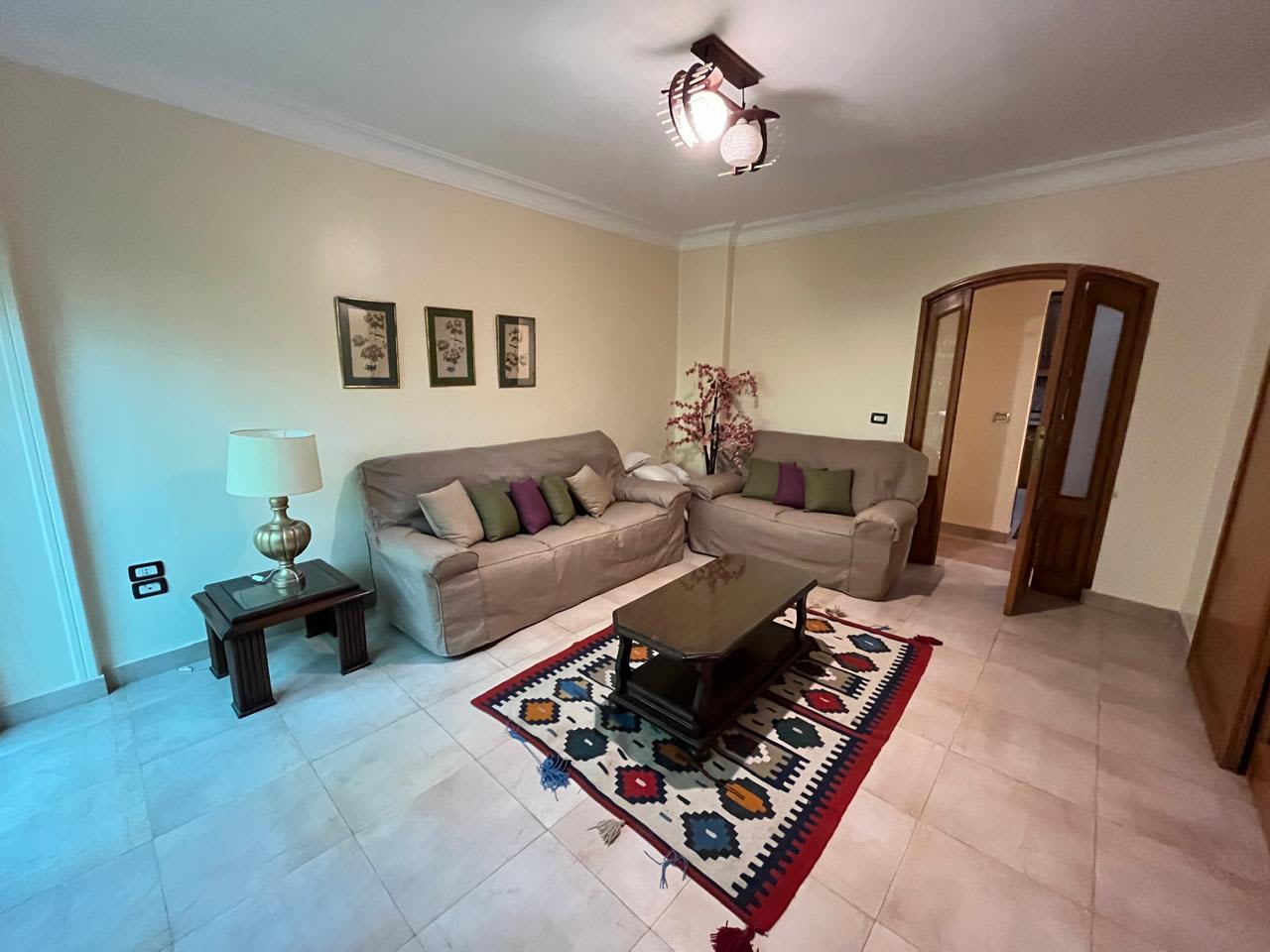 Ground-floor apartment for rent in Maadi Sarayat.