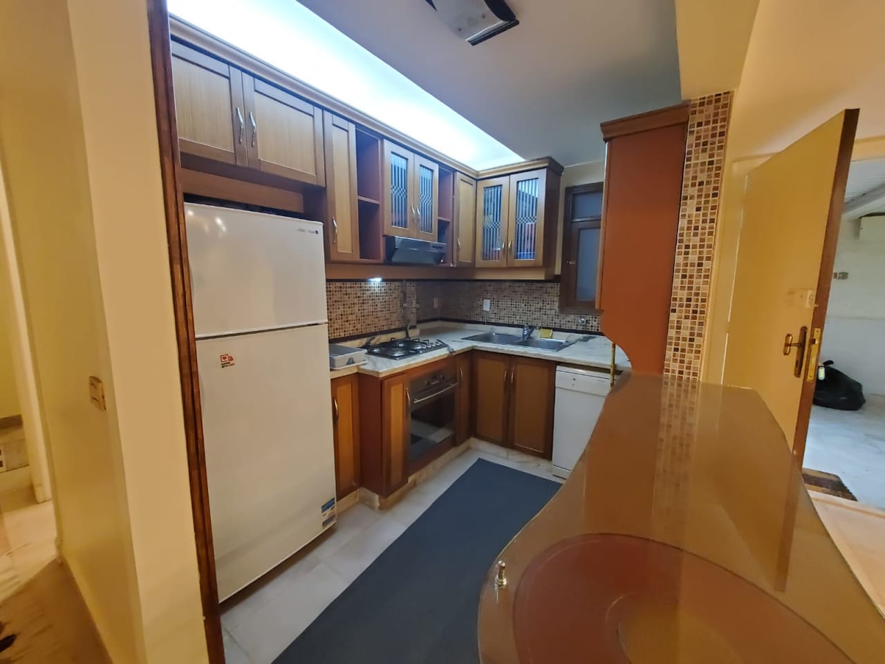 Ground-floor apartment for rent in Maadi Sarayat.