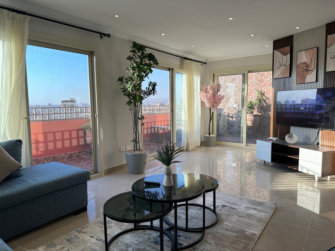 2 bedroom Penthouse for rent in Degla