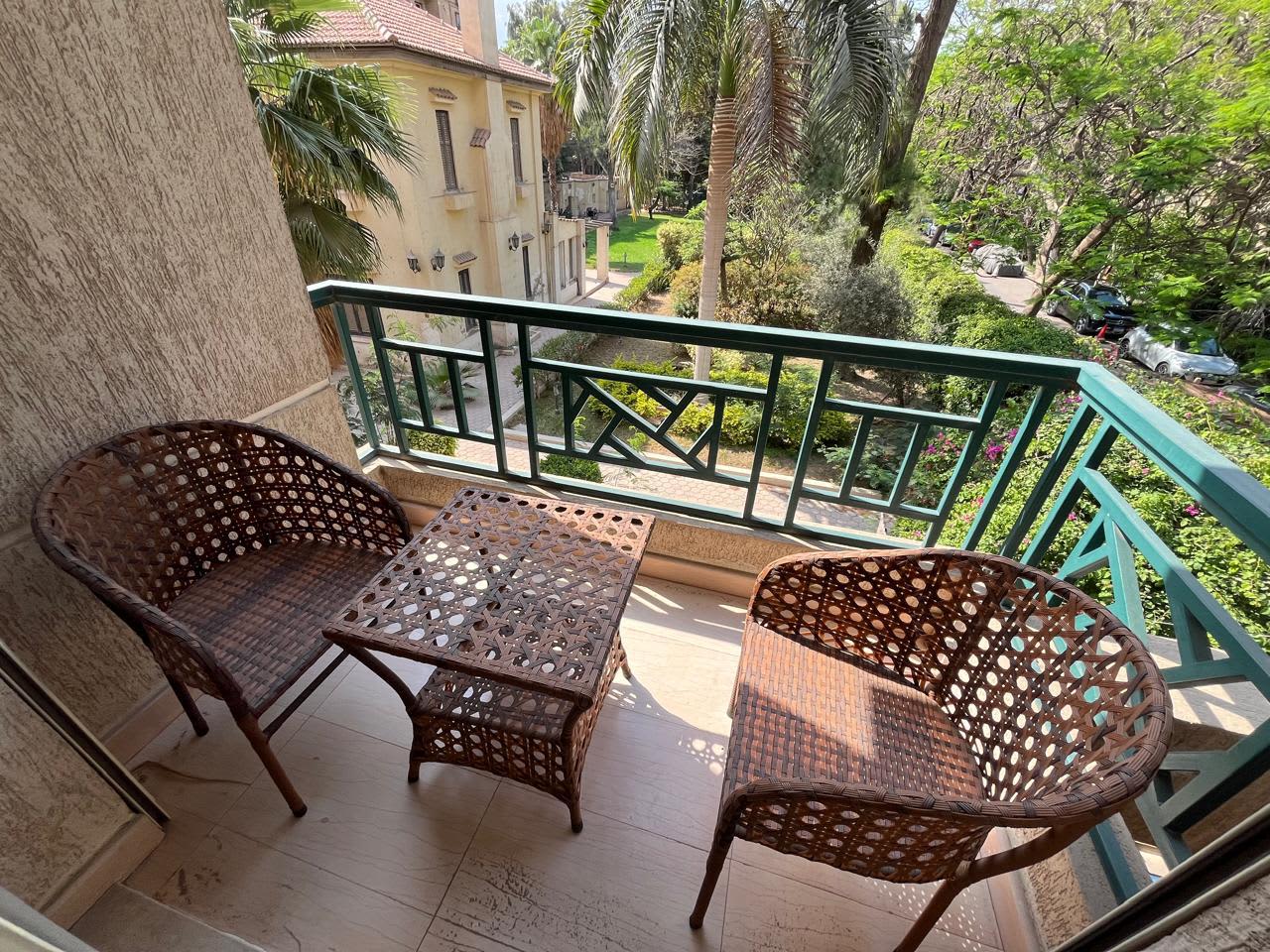 Stylish: Fully Furnished Apartment with Pool in Maadi Sarayat.