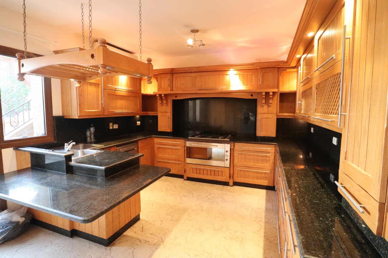 Elegant Penthouse with Terrace & Pool Maadi