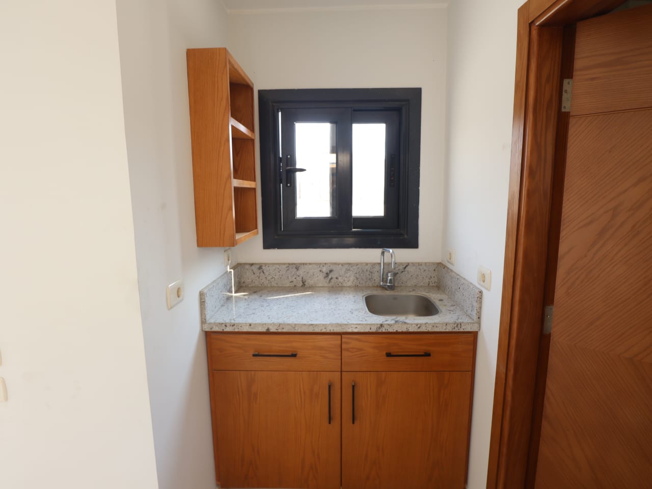 Sunny Studio | Spacious Reception | Maadi