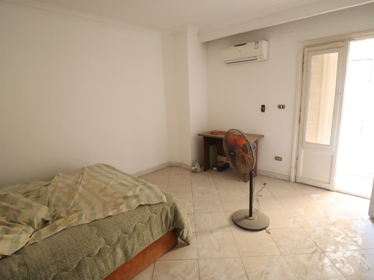 Charming 3BR Apartment | Balcony & Quiet Views In Maadi