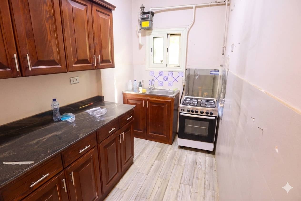 Semi-Furnished 140 M2 Apartment in Quiet Vibrant Area