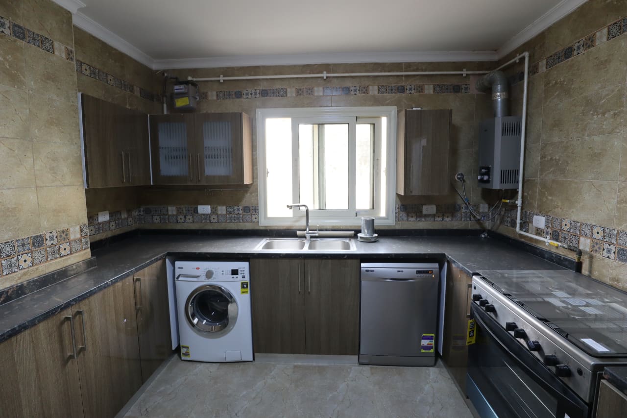 Relaxed Living Apartment | Natural Light in Maadi