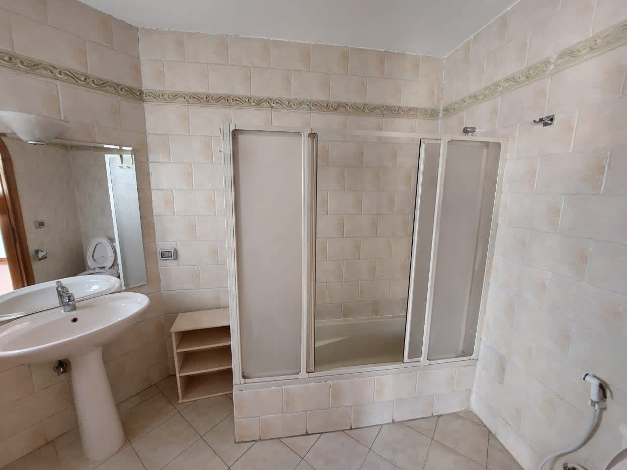 Elegant Penthouse | Balcony & Nature Views In Maadi