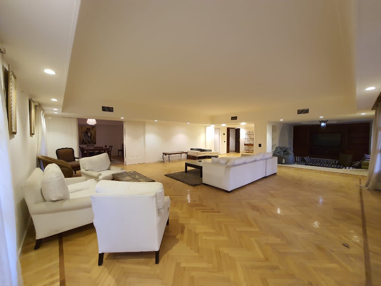 Spacious 4BR Apartment in Maadi Sarayat