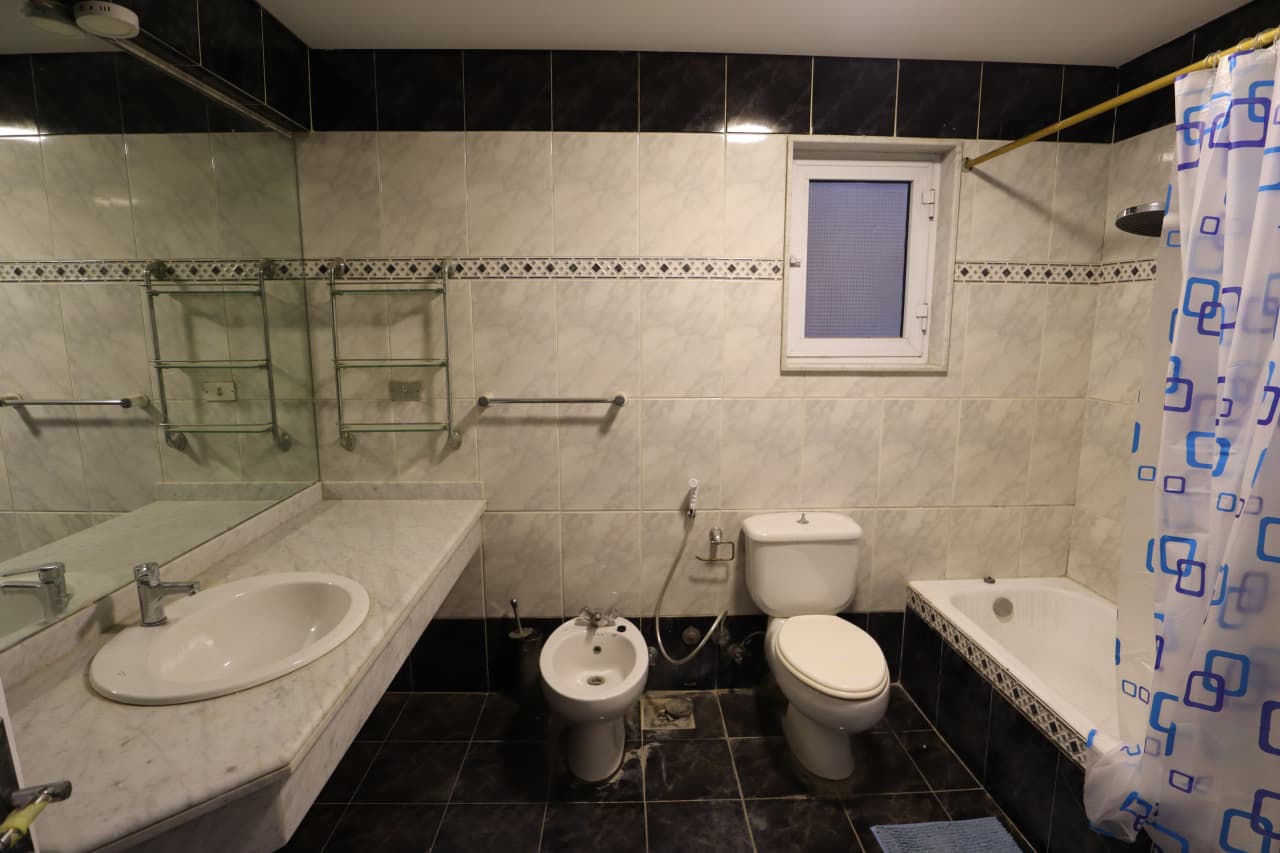 Bright 3BR Apartment in Maadi | 200 sqm