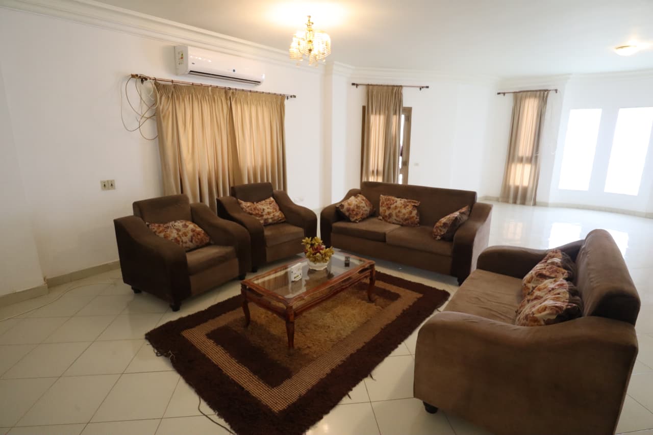 3 bedroom Apartment for rent in Degla