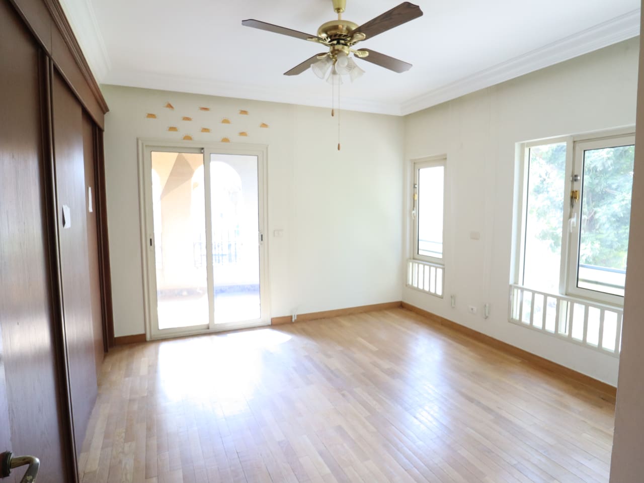 Spacious Ground Floor Apartment in Maadi | 400 sqm