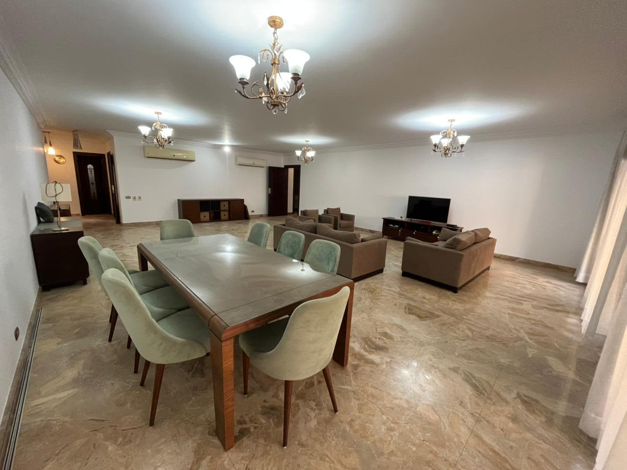 Stylish 3BR Apartment with Balcony & Shared Pool