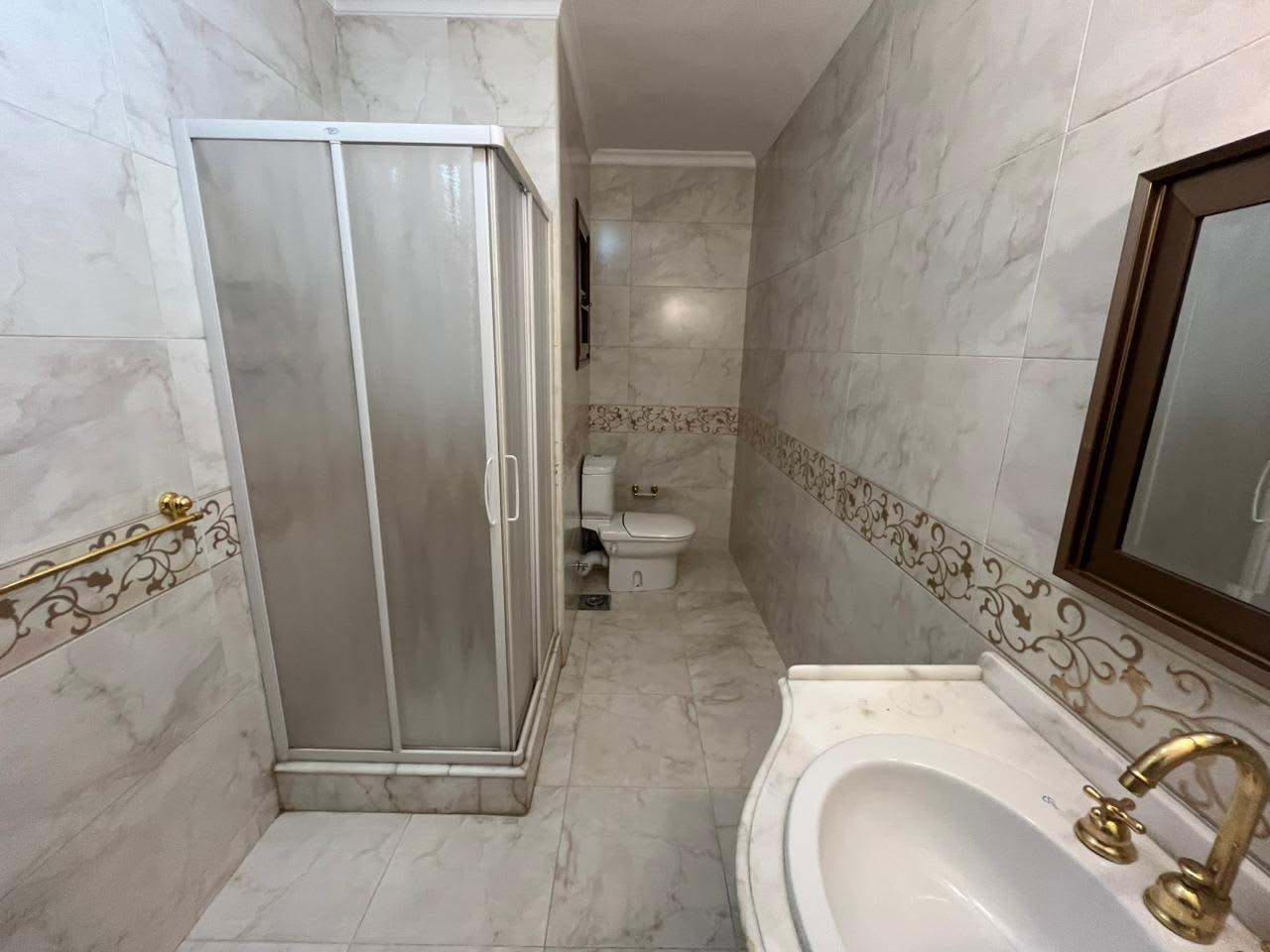Stylish 3BR Apartment with Balcony & Shared Pool