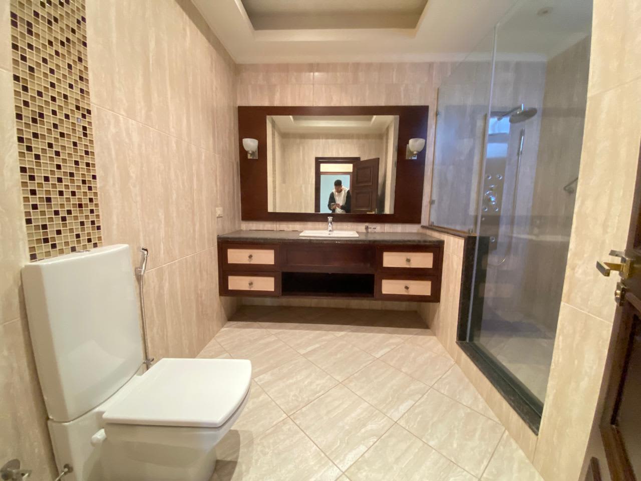 Villa Semi Furnished in Sarayat El Maadi With Private Pool|2200m².