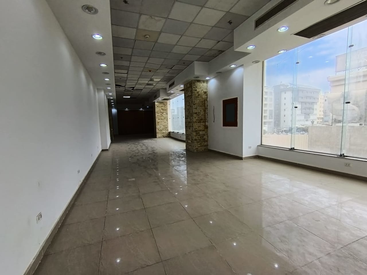 Office for rent in South 90th Street