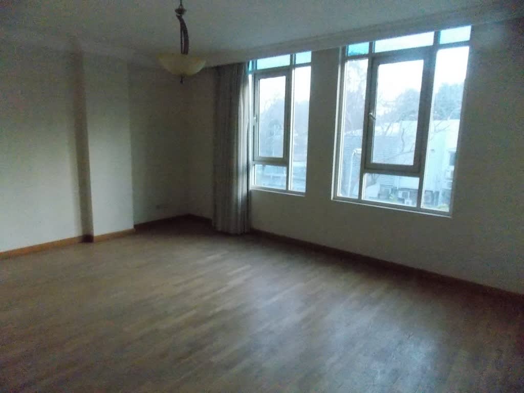 4 bedroom Apartment for rent in Degla