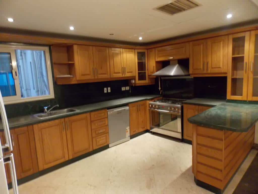 Modern 4BR | 300m² | 2 Master Suites | Green Views In Maadi