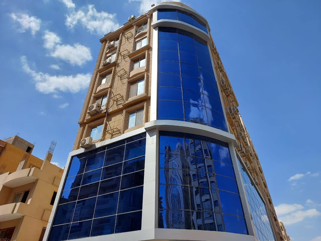 10 bedroom Office for rent in New Maadi