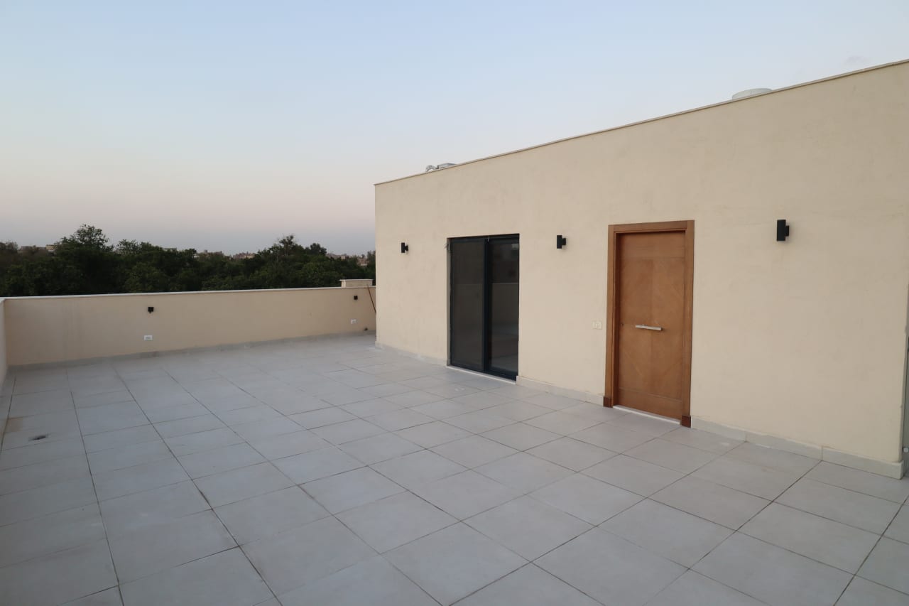Modern Penthouse Studio in Maadi in a Prime Location