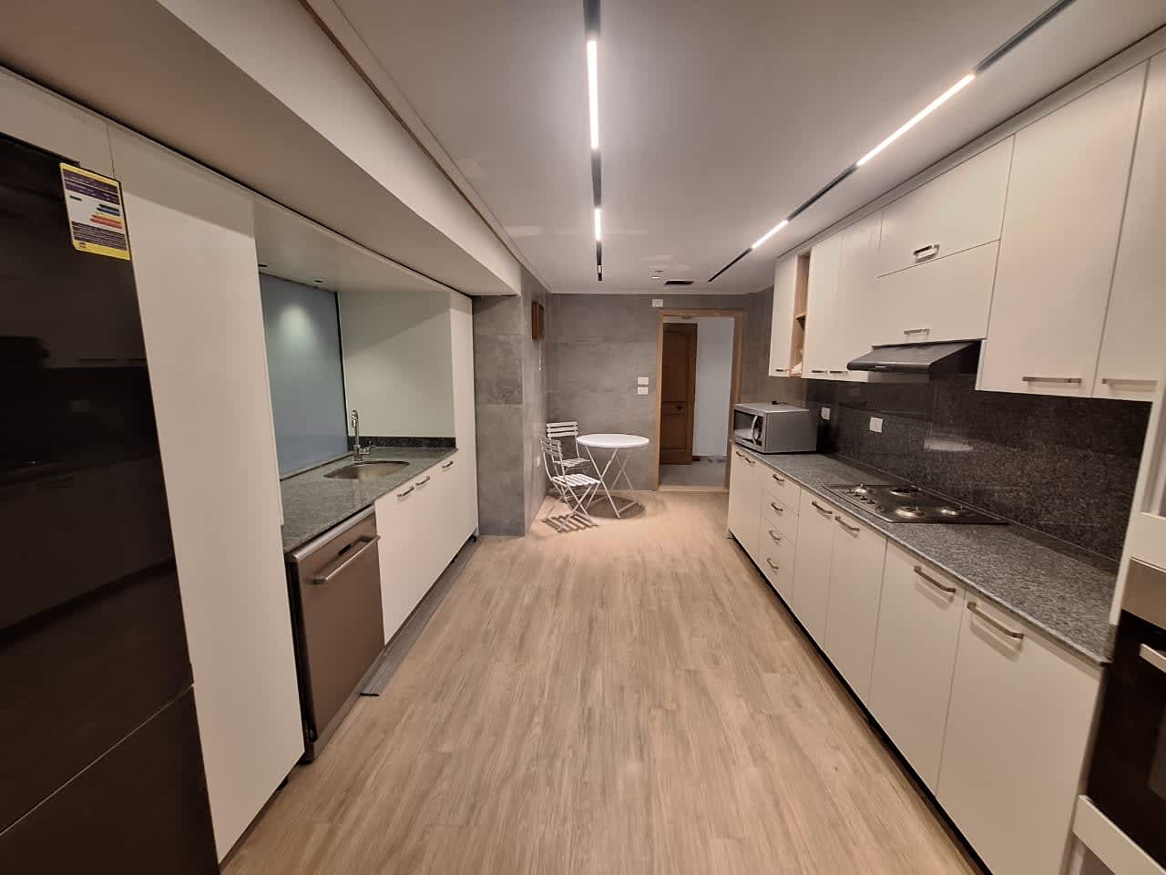 Specious Apartment In The Heart Of Maadi Sarayat.