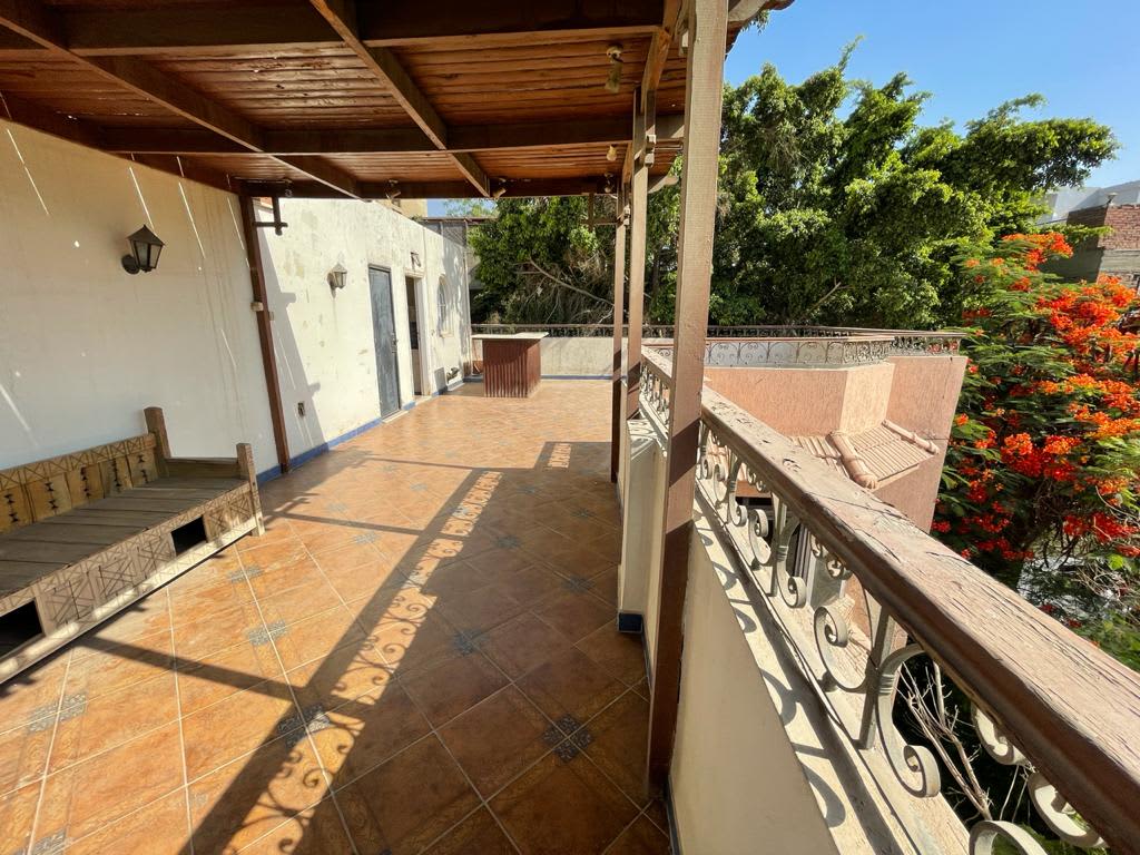 Villa With Garden For Rent In Maadi Degla.