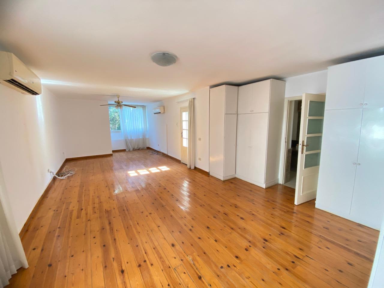 Semi Furnished Villa With 800m² In Maadi Sarayat.