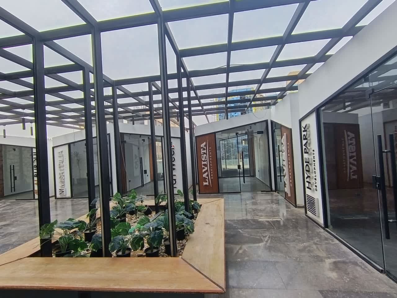 Office for rent in South 90th Street