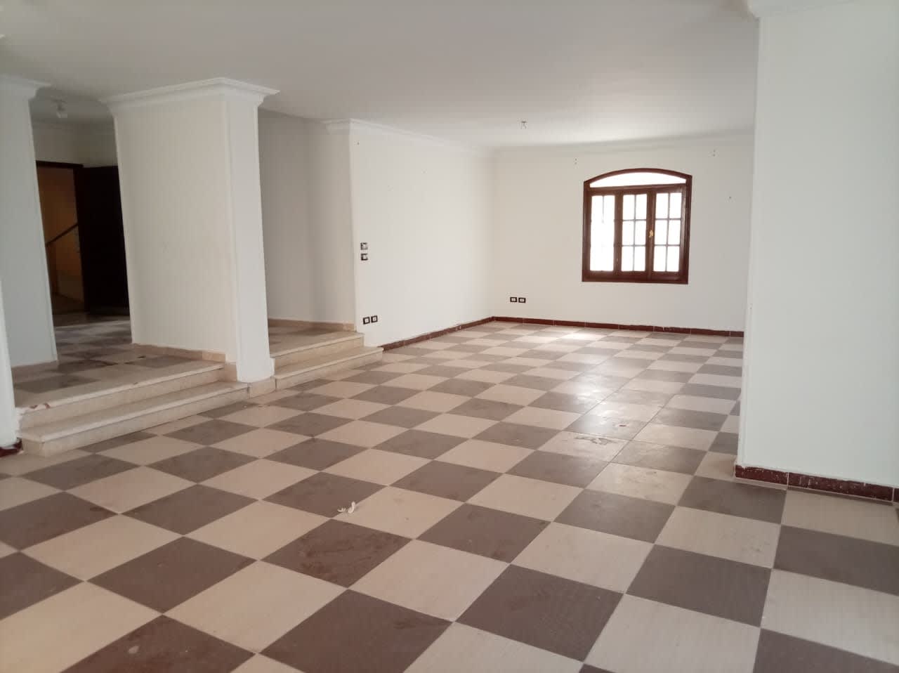 4 bedroom Office for rent in New Maadi