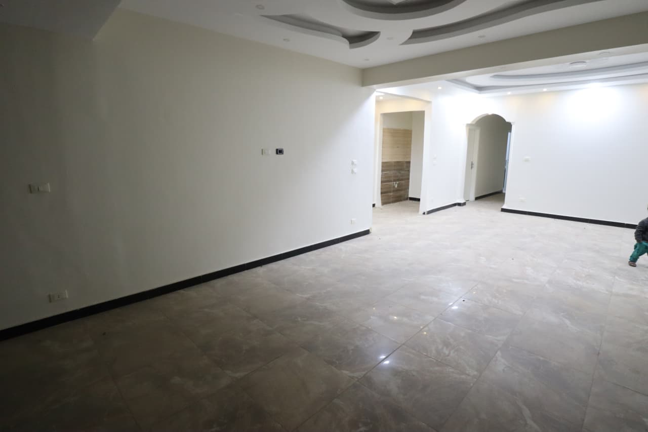 Cozy Unfurnished 2BR in Maadi in a Prime Location
