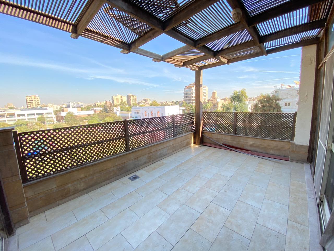 3 bedroom Penthouse for rent in Degla