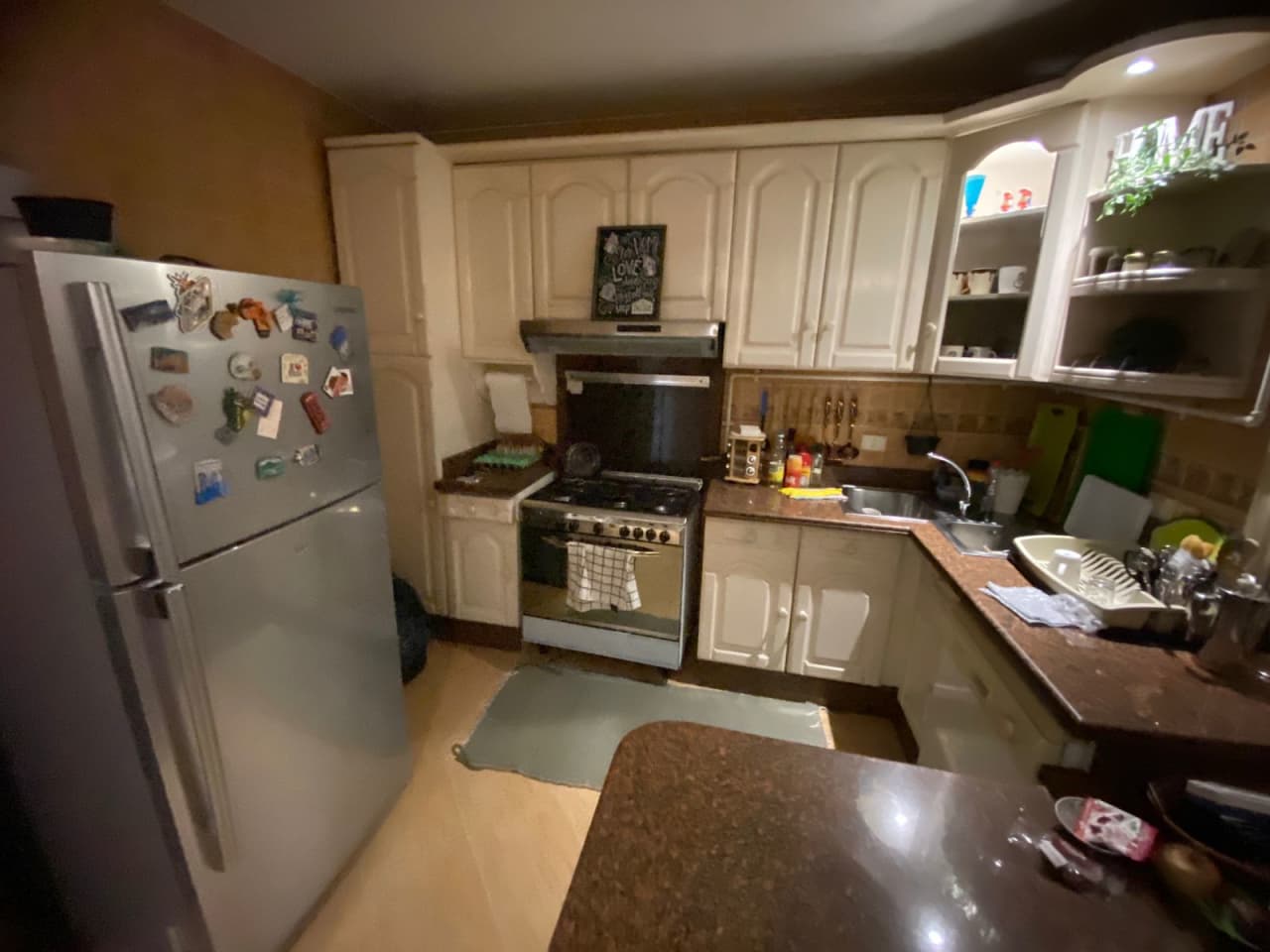 Sunny And Stylish Apartment In Sarayat El Maadi.