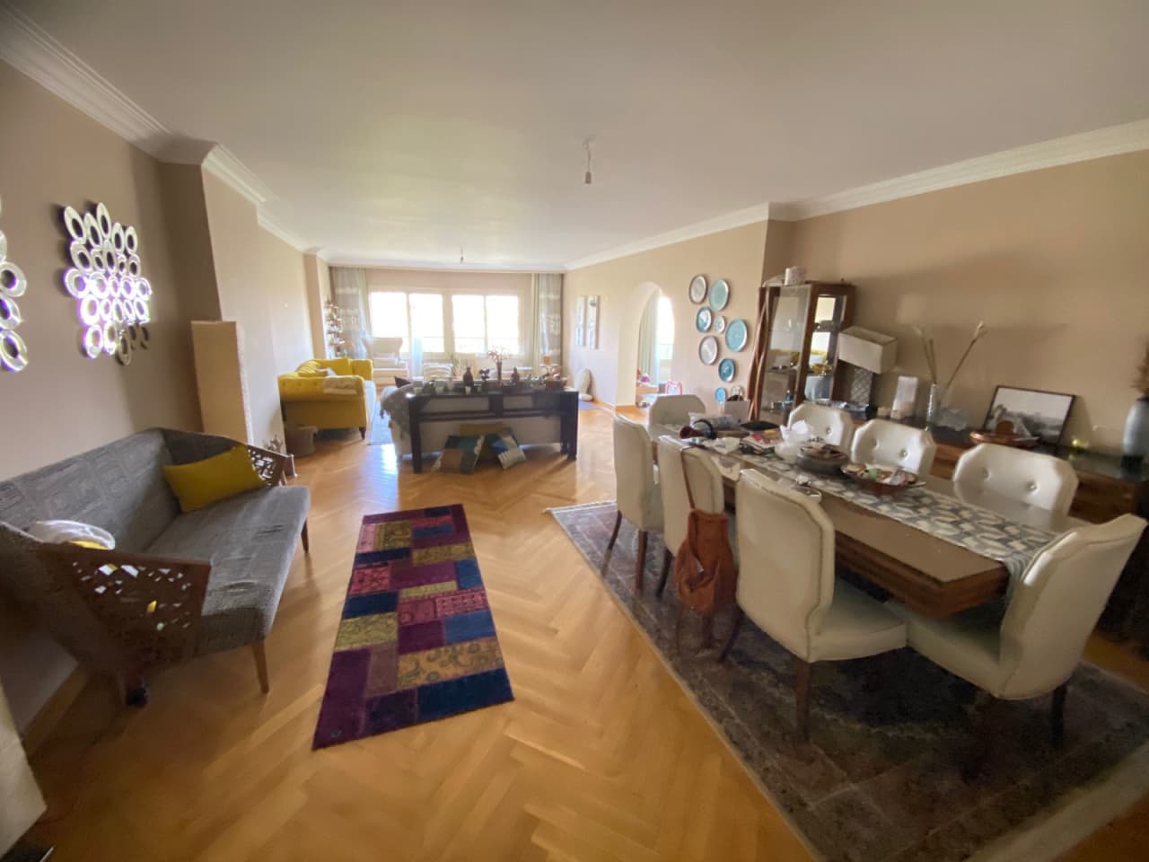 Sunny And Stylish Apartment In Sarayat El Maadi.