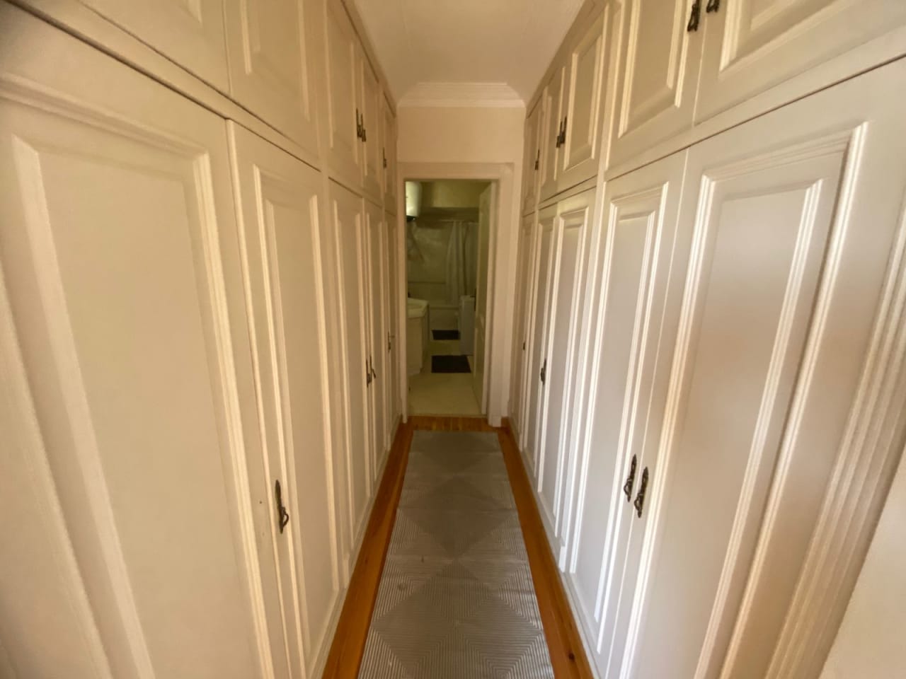 Sunny And Stylish Apartment In Sarayat El Maadi.