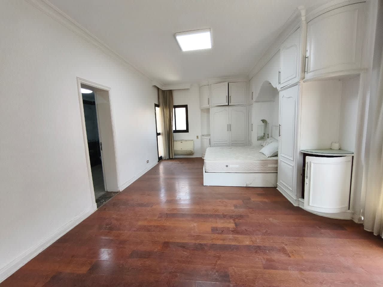 Elegant 4BR Apartment with Balcony & Natural Light In Maadi Degla